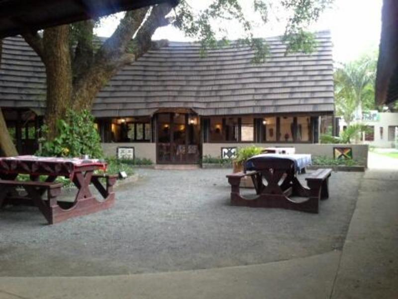 Gooderson Dumazulu Lodge Хлухлуве Екстериор снимка