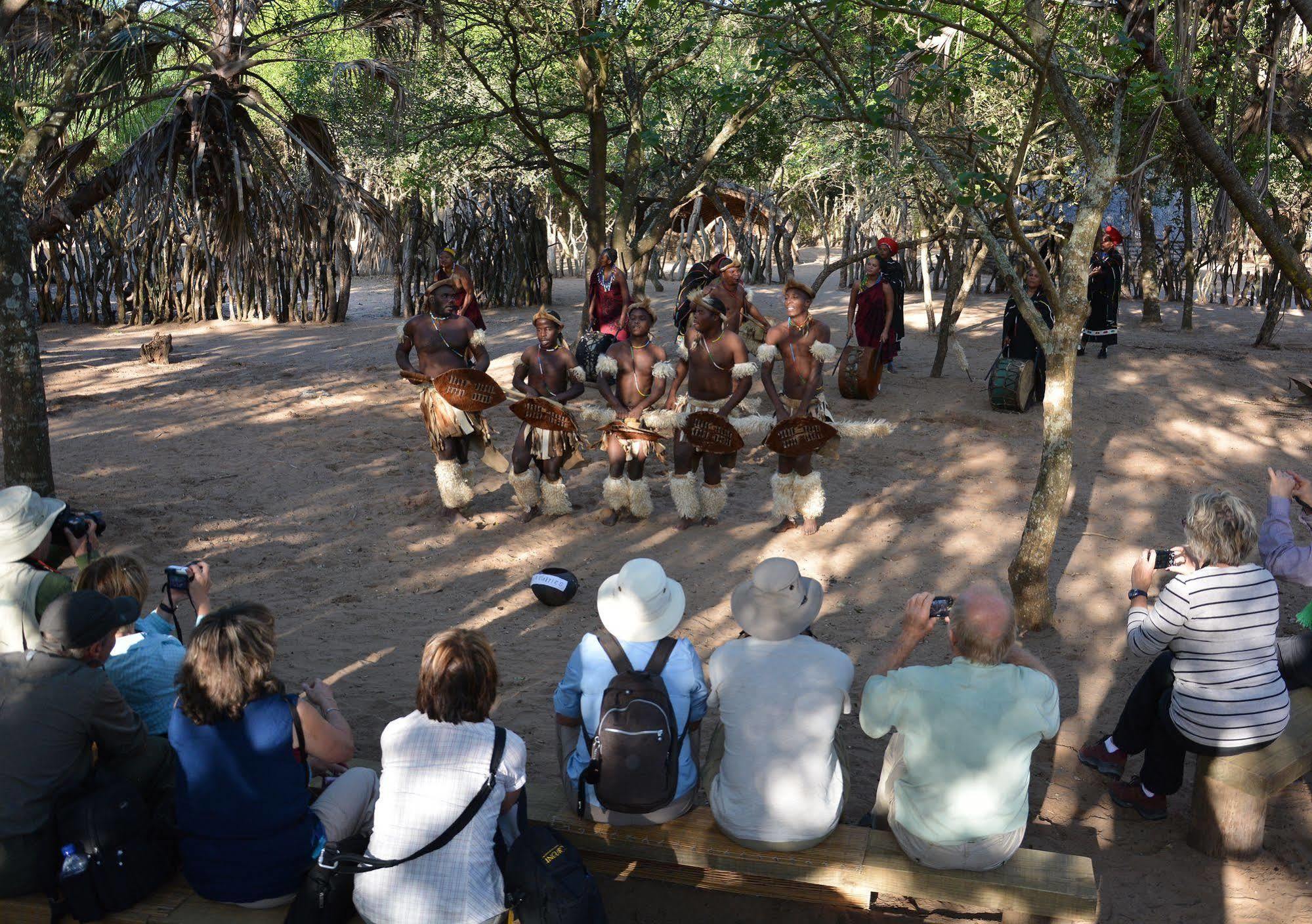 Gooderson Dumazulu Lodge Хлухлуве Екстериор снимка