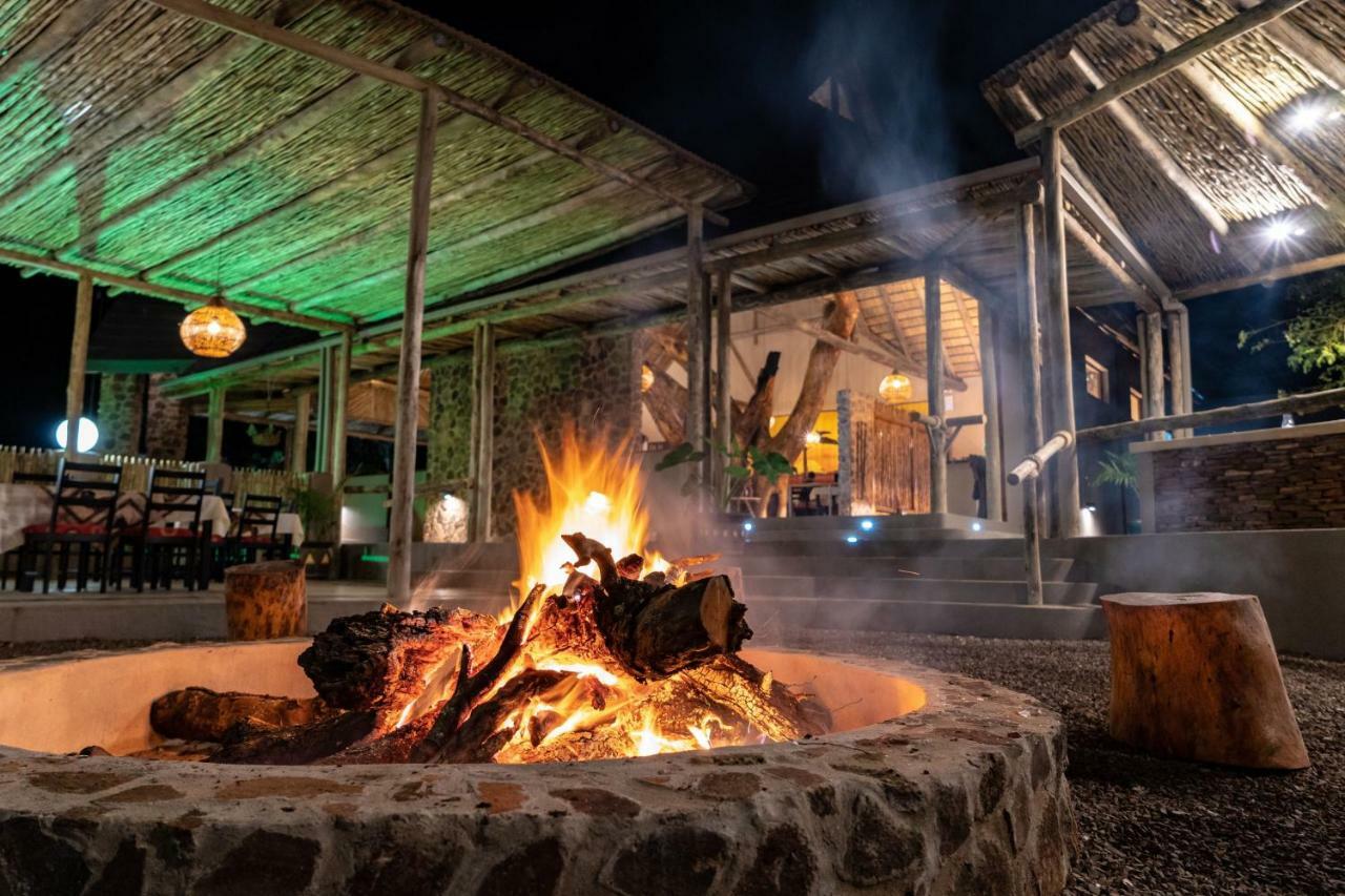 Gooderson Dumazulu Lodge Хлухлуве Екстериор снимка