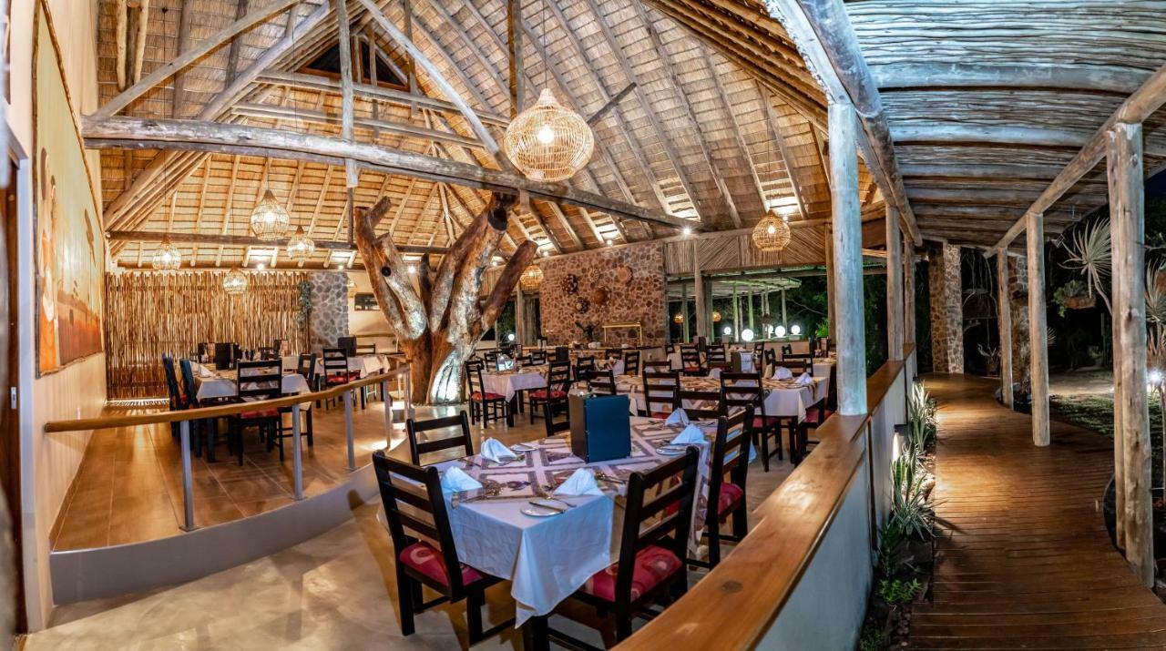 Gooderson Dumazulu Lodge Хлухлуве Екстериор снимка